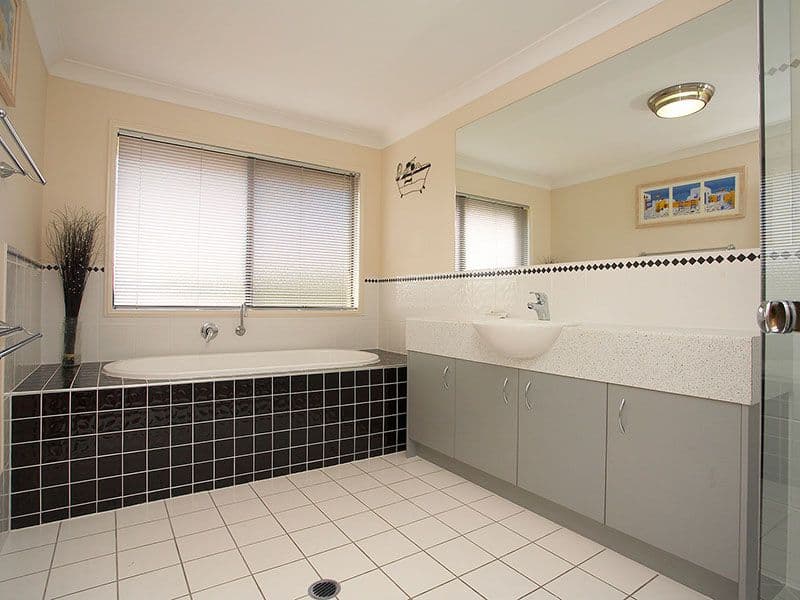 16 Peron Court, NORTH LAKES QLD 4509, North Lakes - Thumbnail 7