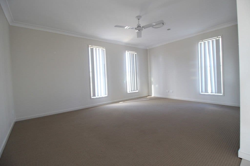 7 Ivers Place, Emerald QLD 4720, Emerald - Thumbnail 7