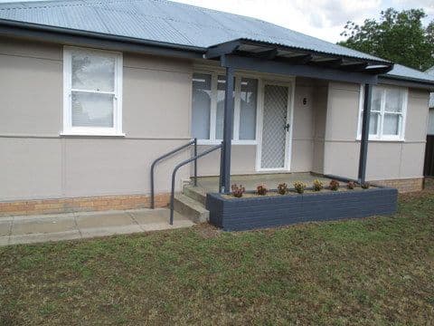 6 Greene Avenue, Coonamble - Thumbnail 2