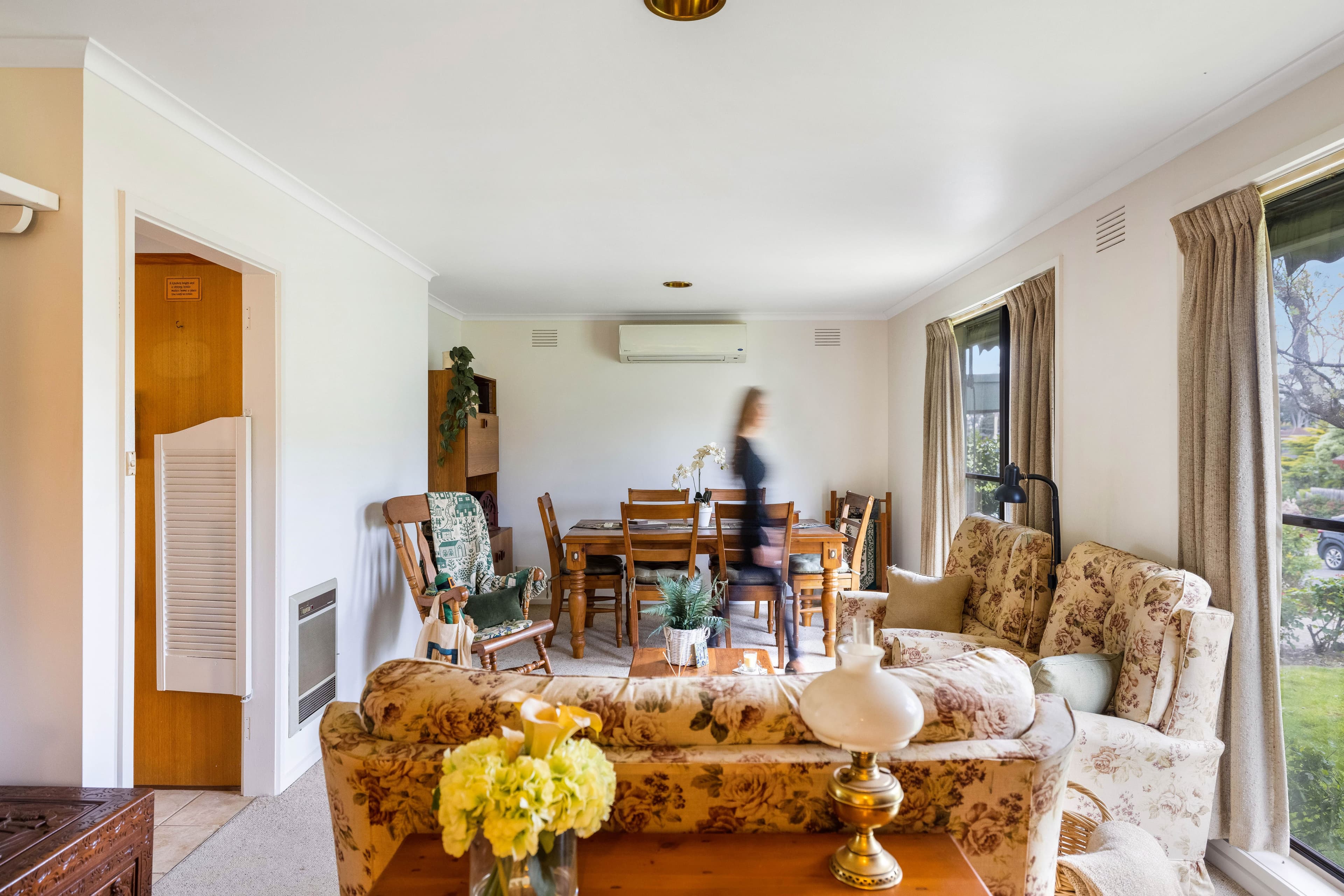 198 Hickling Avenue, Greensborough VIC 3088, Greensborough - Thumbnail 2