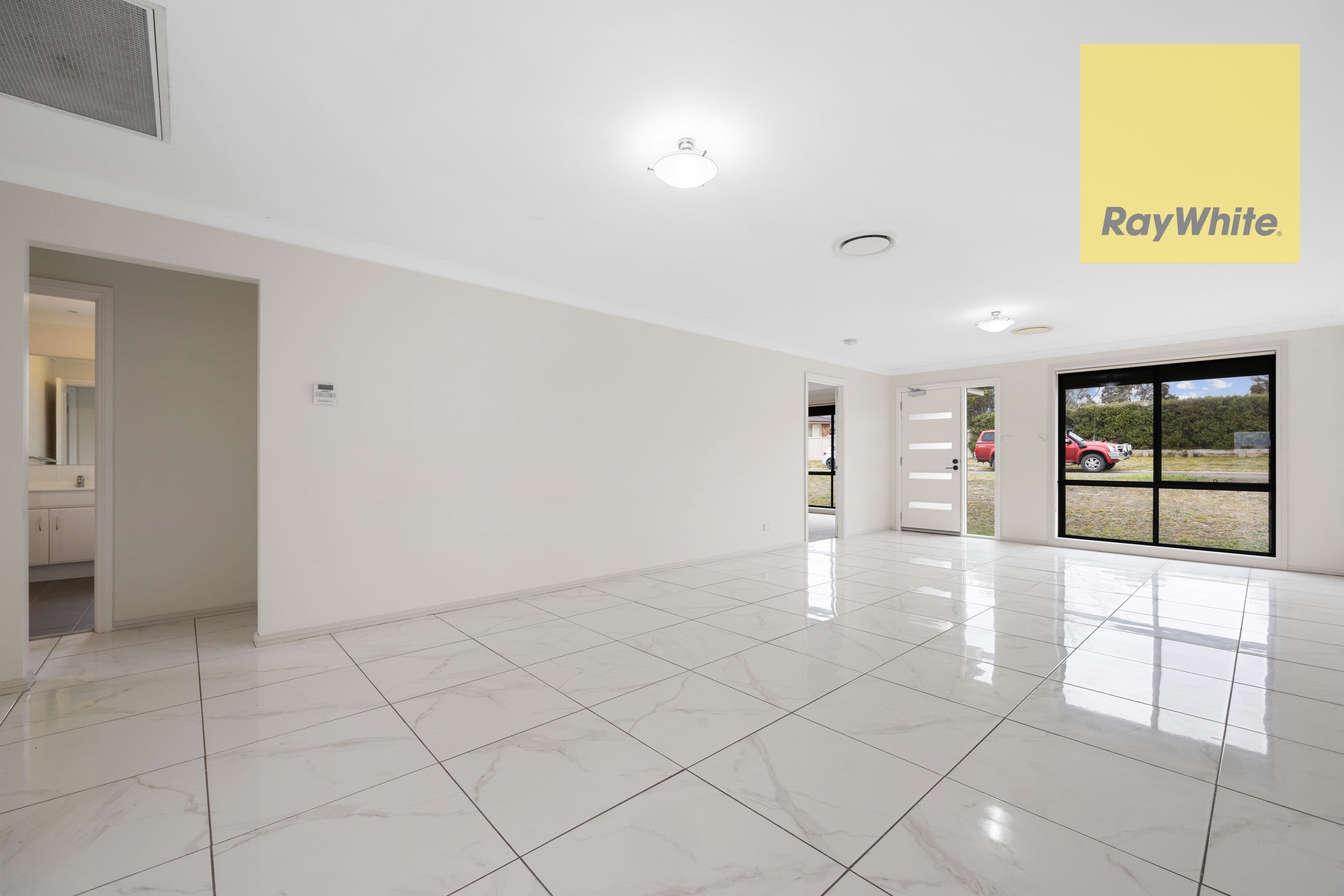 25 Crestwood Drive, Goulburn NSW 2580, Goulburn - Thumbnail 2