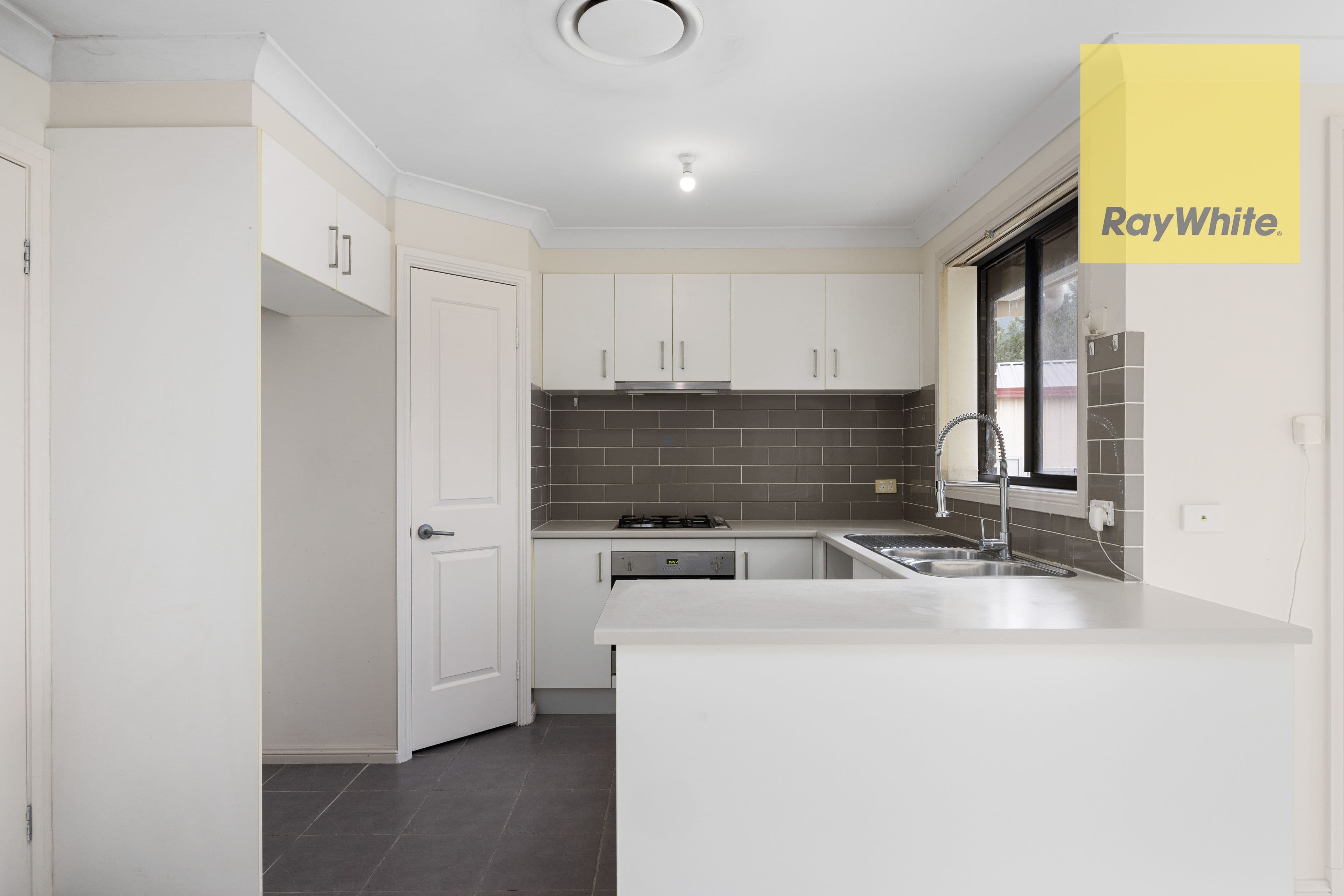 25 Crestwood Drive, Goulburn NSW 2580, Goulburn - Thumbnail 3