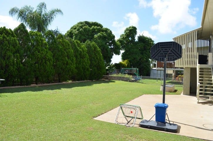 7 Chapman Drive, CLINTON QLD 4680, Clinton - Thumbnail 4