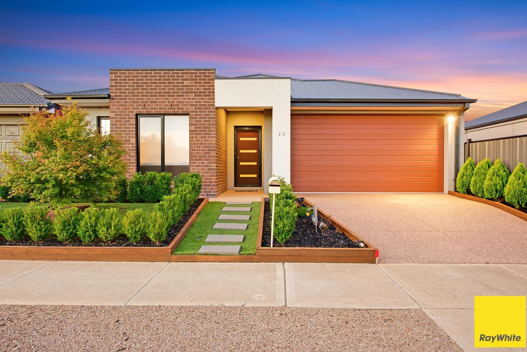 11 Alberfeldie Drive, Truganina VIC 3029, Truganina - Image 1