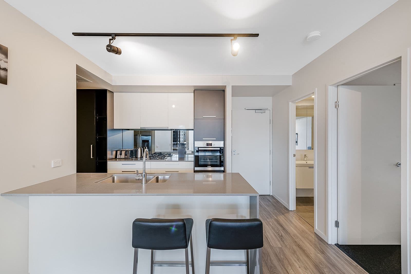 9 Edmonstone Street, South Brisbane QLD 4101, South Brisbane - Image 1