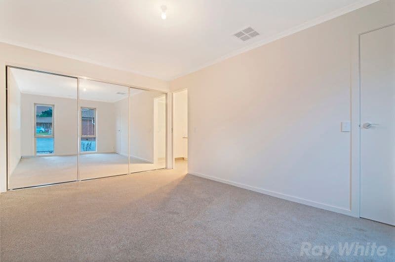 7 Sarah Place, Hampton Park VIC 3976, Hampton Park - Thumbnail 6