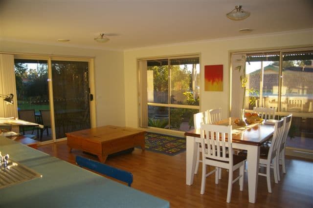 7 Meyer Place, THURGOONA NSW 2640, Thurgoona - Thumbnail 2