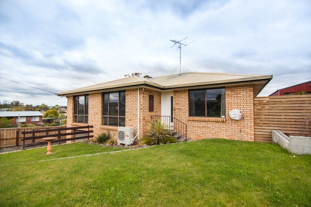 33 Rowland Crescent, SUMMERHILL TAS 7250, Summerhill - Image 1