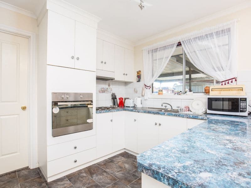 31 Genoa Street, Mount Gambier SA 5290, Mount Gambier - Thumbnail 2