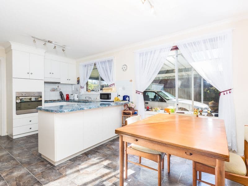 31 Genoa Street, Mount Gambier SA 5290, Mount Gambier - Thumbnail 3
