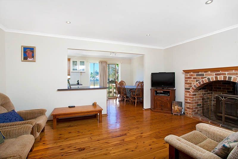 10 Woodlands Drive, BARRACK HEIGHTS NSW 2528, Barrack Heights - Thumbnail 2
