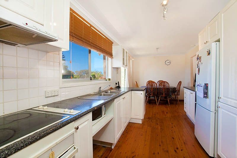 10 Woodlands Drive, BARRACK HEIGHTS NSW 2528, Barrack Heights - Thumbnail 4