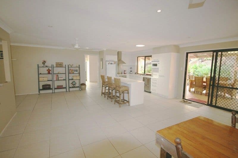 46 Balmerino Drive, CARINA QLD 4152, Carina - Thumbnail 2