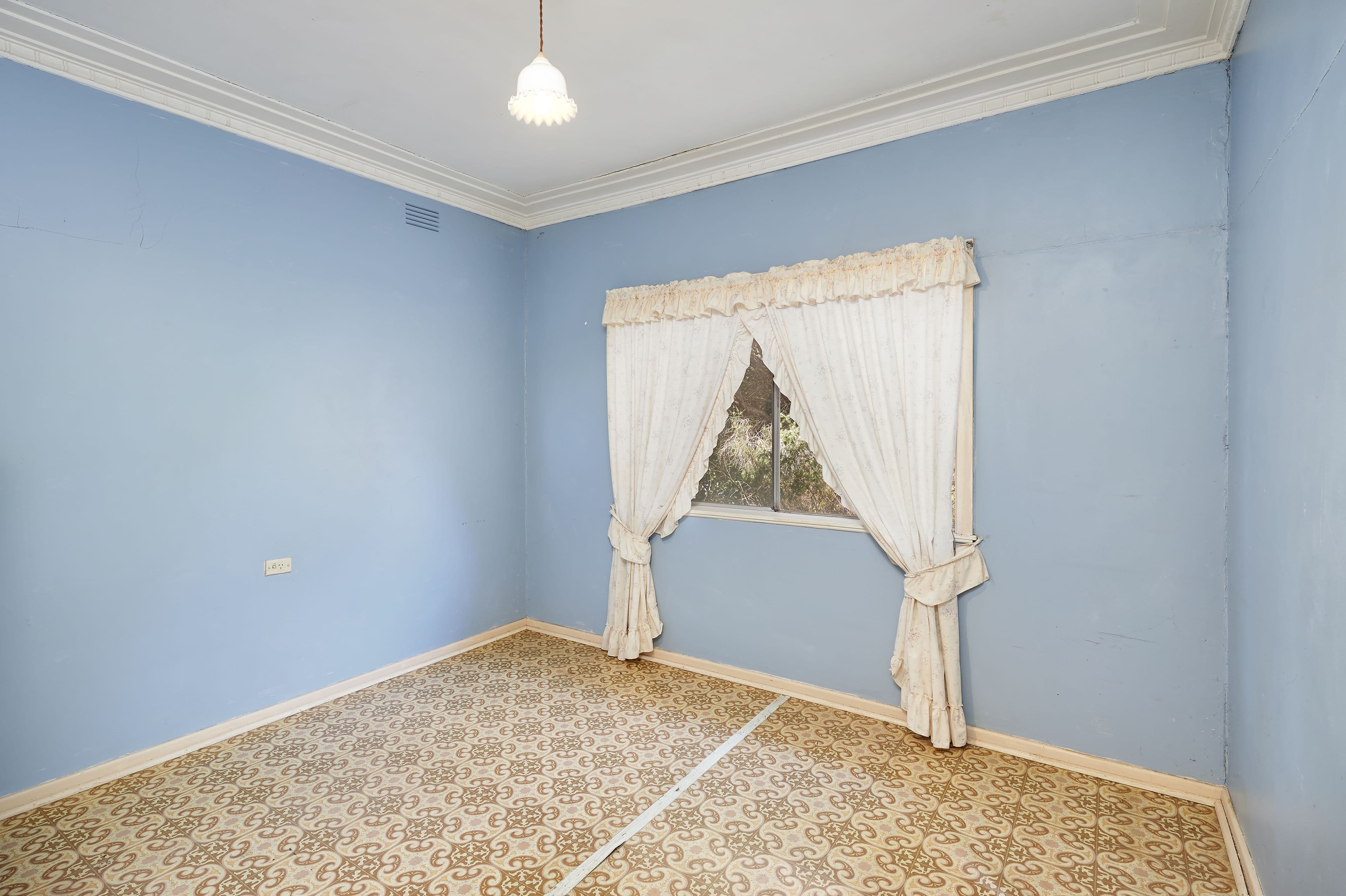 294 Lake Albert Road, Kooringal - Thumbnail 6