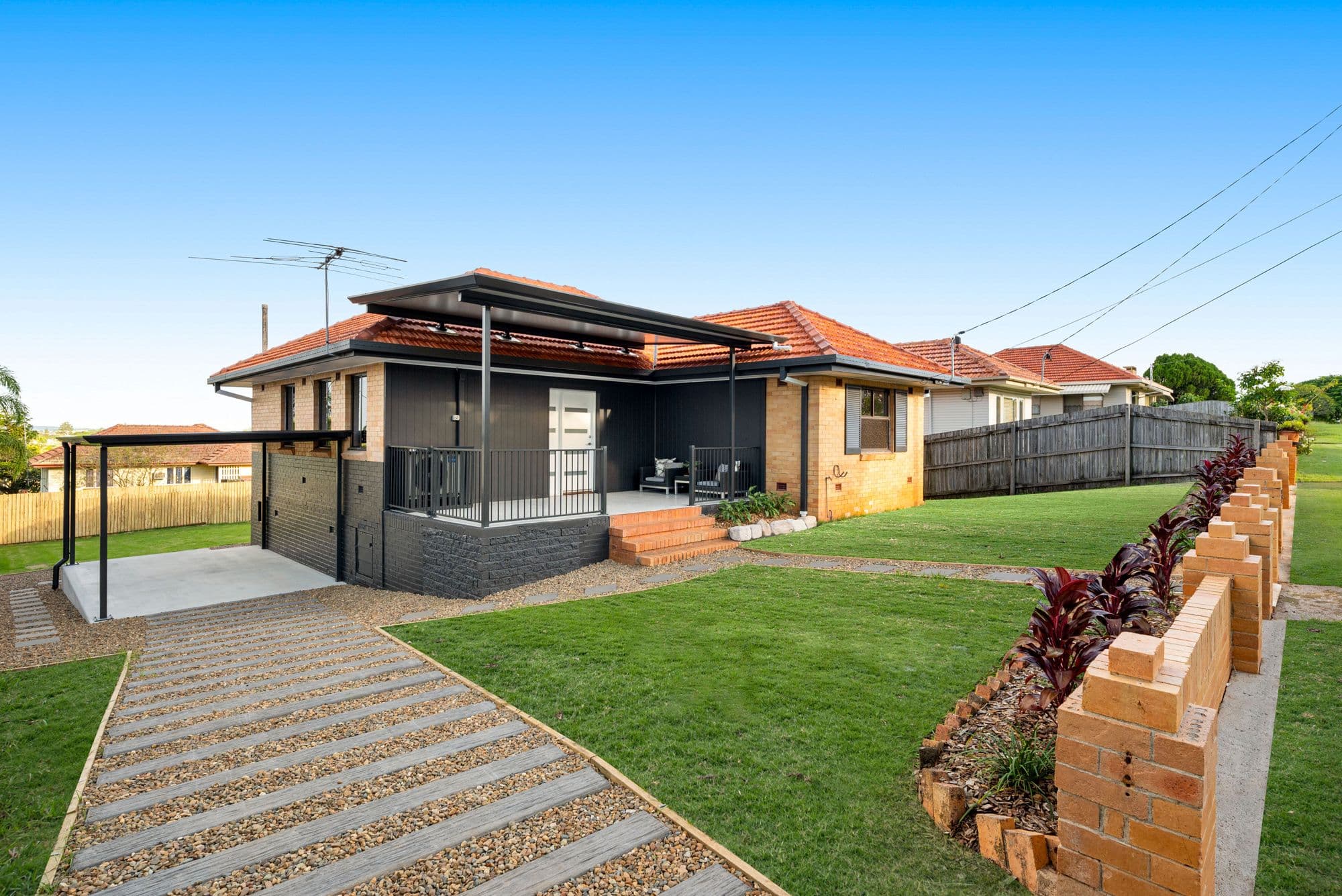 22 Derwent Street, Upper Mount Gravatt QLD 4122, Upper Mount Gravatt - Thumbnail 2