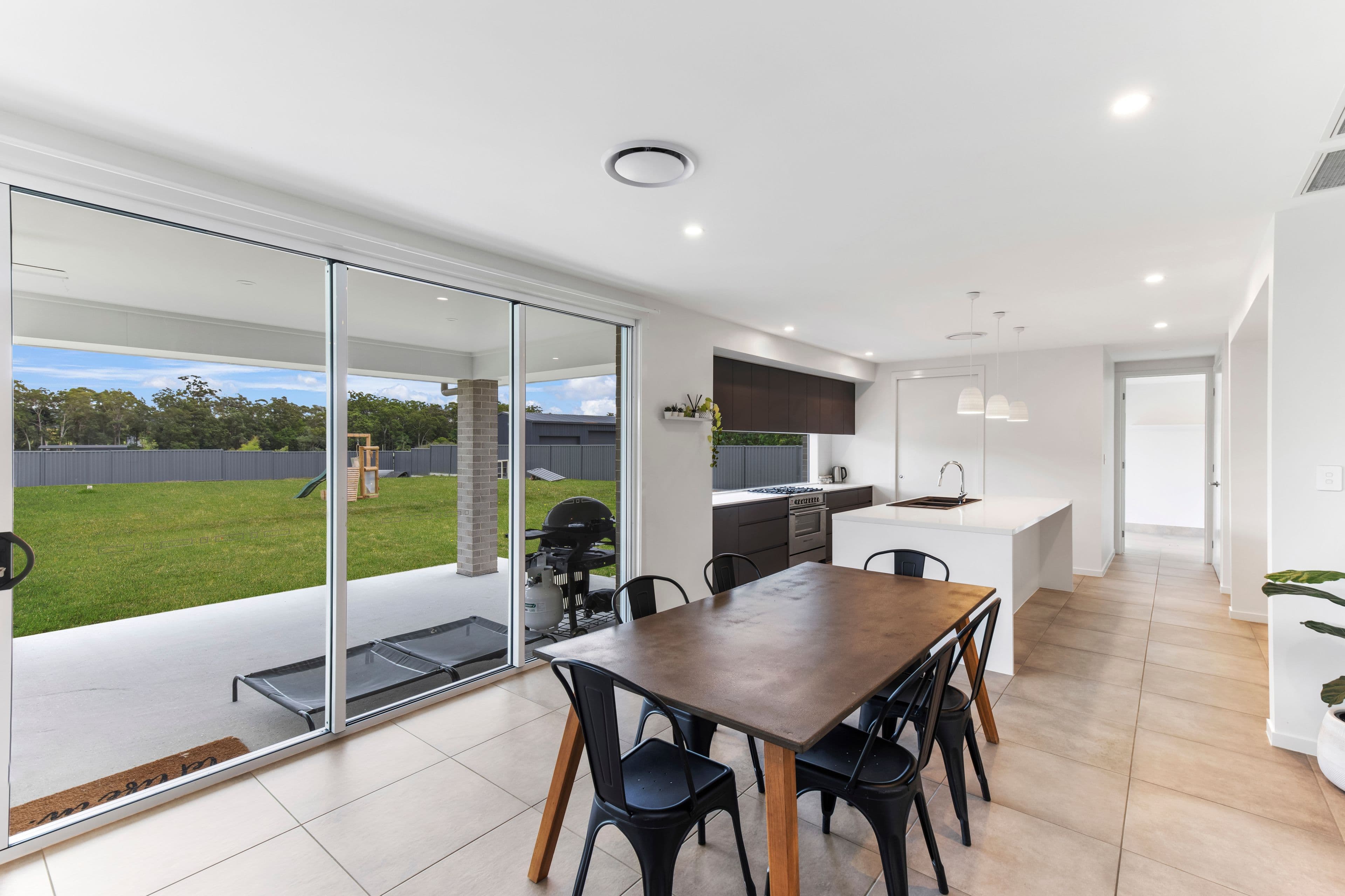 25 Mountain Breeze Place, Beerwah QLD 4519, Beerwah - Thumbnail 3
