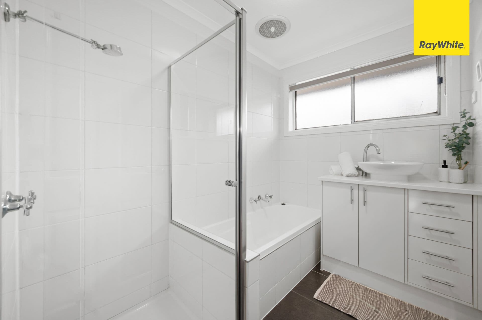 41 Marina Drive, Melton VIC 3337, Melton - Thumbnail 4