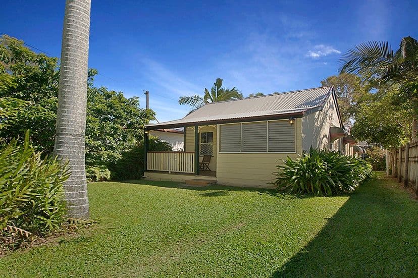 4 Leigh Street, WEST END QLD 4810, West End - Image 1