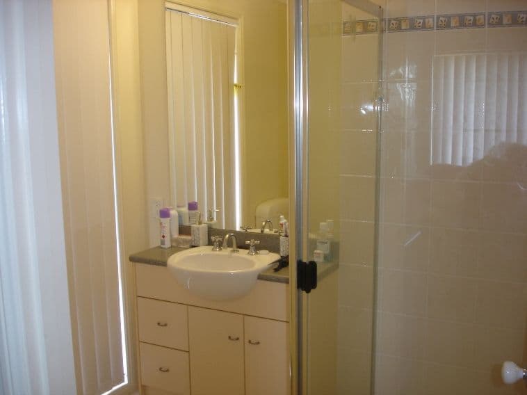 10  Ashbourne Avenue, GOODNA QLD 4300, Goodna - Thumbnail 2