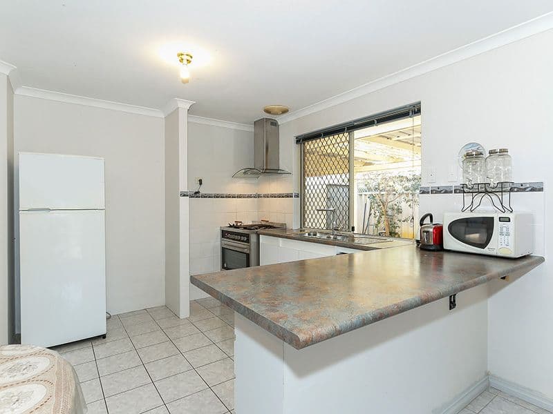 64 Badgingarra Gardens, Ballajura WA 6066, Ballajura - Thumbnail 3