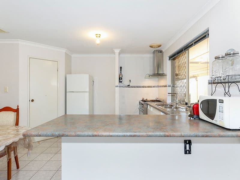 64 Badgingarra Gardens, Ballajura WA 6066, Ballajura - Thumbnail 4