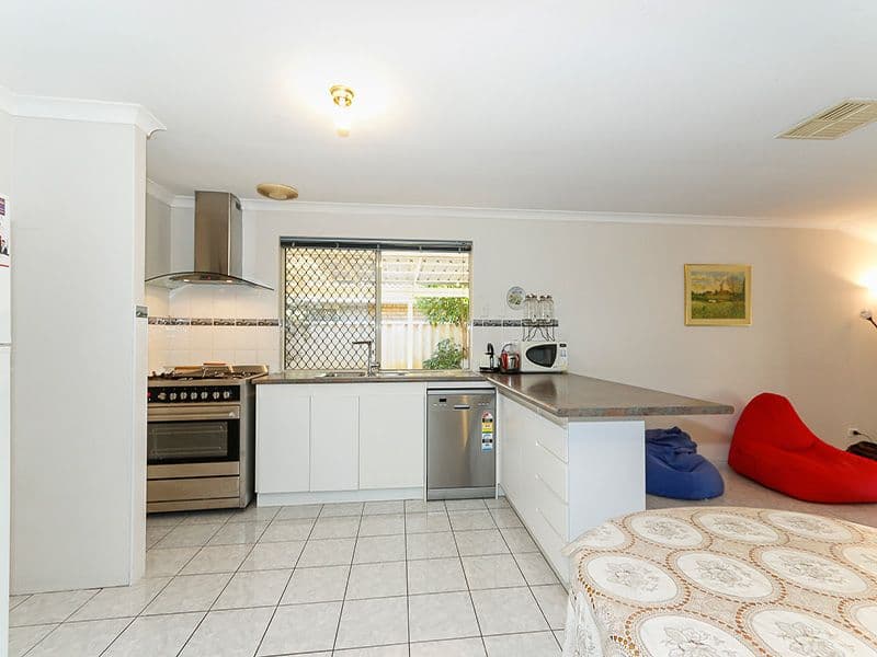 64 Badgingarra Gardens, Ballajura WA 6066, Ballajura - Thumbnail 5