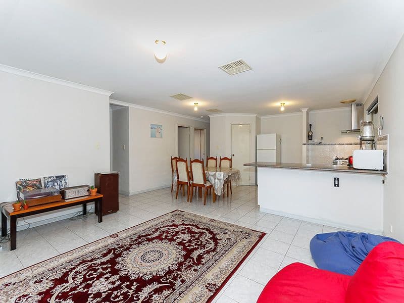 64 Badgingarra Gardens, Ballajura WA 6066, Ballajura - Thumbnail 8