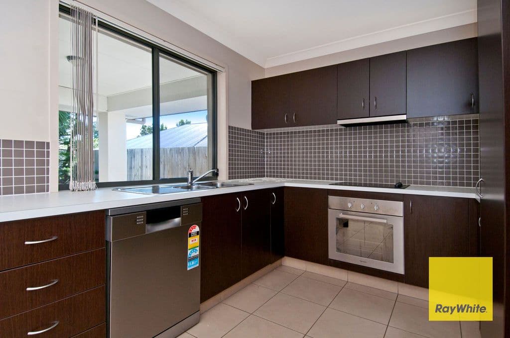5 Bellthorpe Crescent, Waterford QLD 4133, Waterford - Thumbnail 2