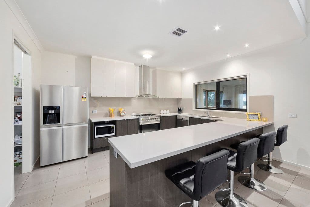 7 Barmah Place, Waterways VIC 3195, Waterways - Thumbnail 4