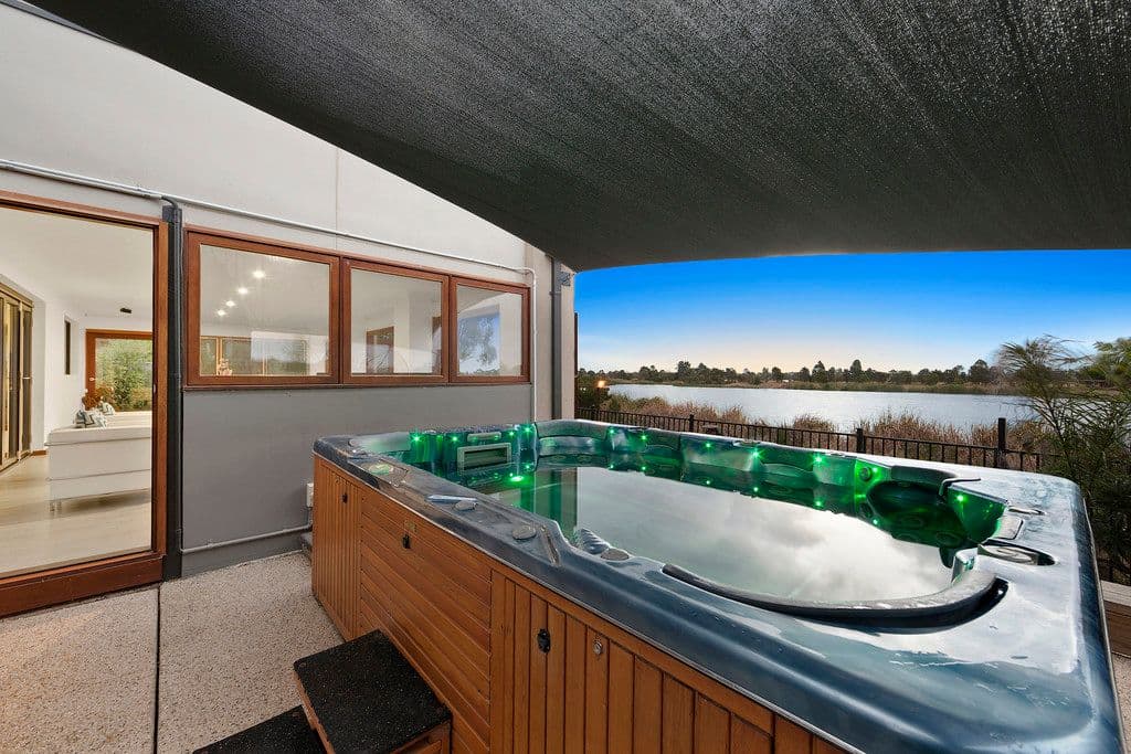 7 Barmah Place, Waterways VIC 3195, Waterways - Thumbnail 7