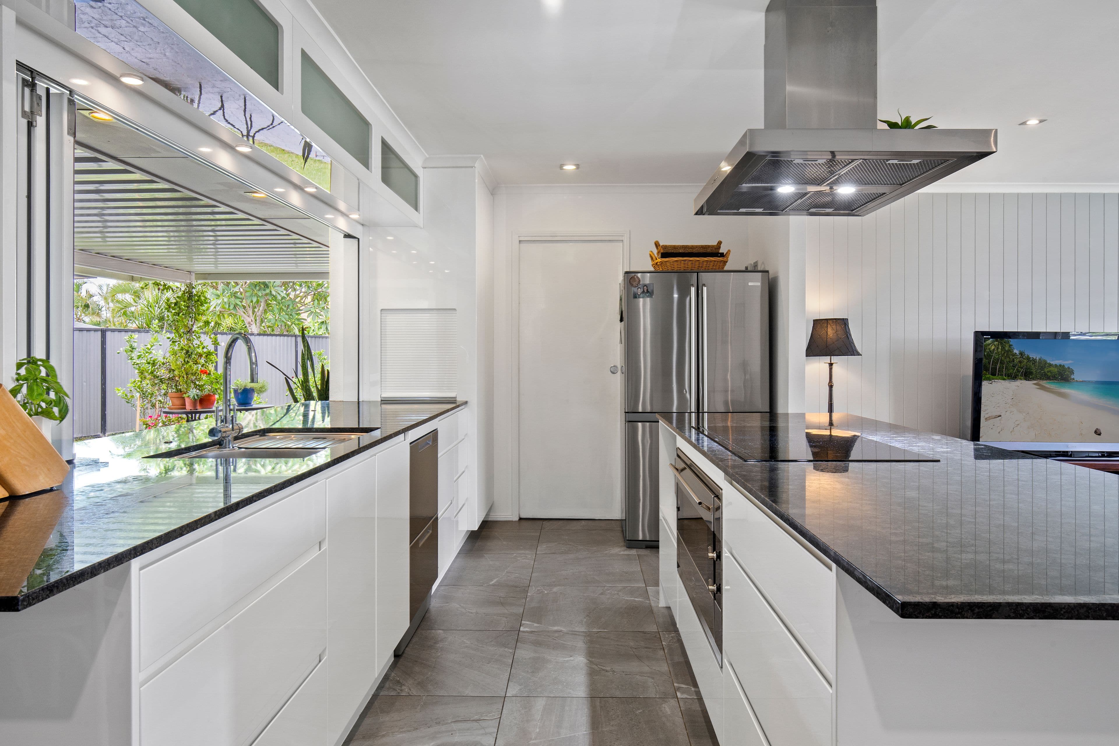 2 Peal Court, Carrara QLD 4211, Carrara - Thumbnail 5
