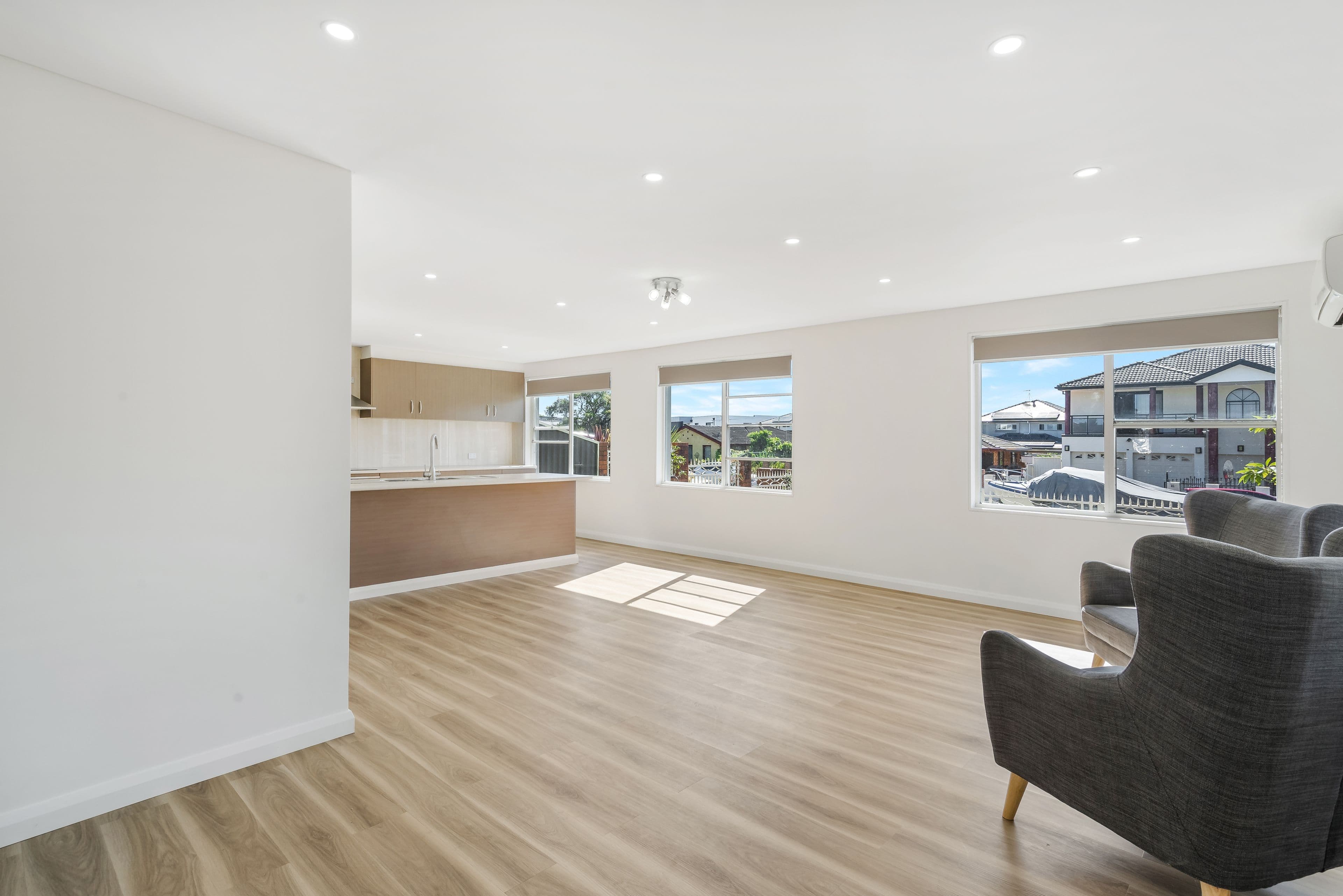 13 & 13a Ayrshire Street, Bossley Park NSW 2176, Bossley Park - Thumbnail 4