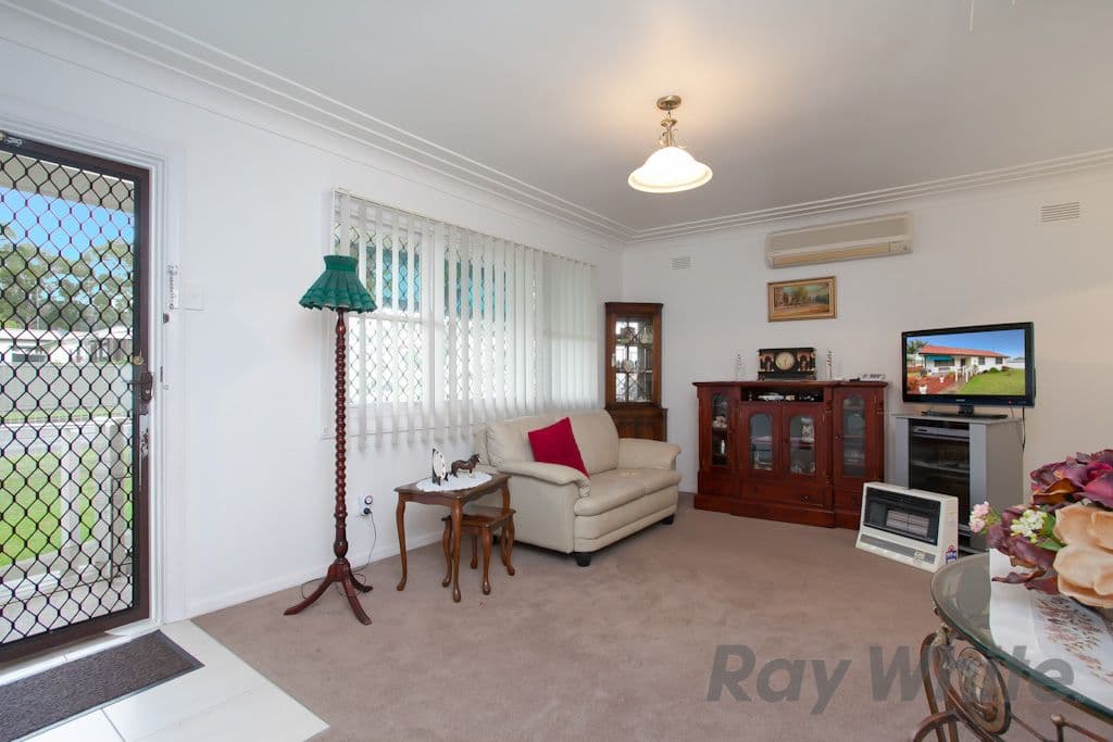 2 Alexander Street, MOUNT HUTTON NSW 2290, Mount Hutton - Thumbnail 2