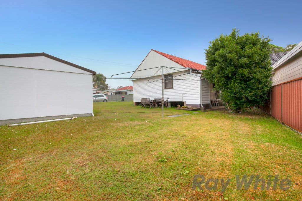 2 Alexander Street, MOUNT HUTTON NSW 2290, Mount Hutton - Thumbnail 4