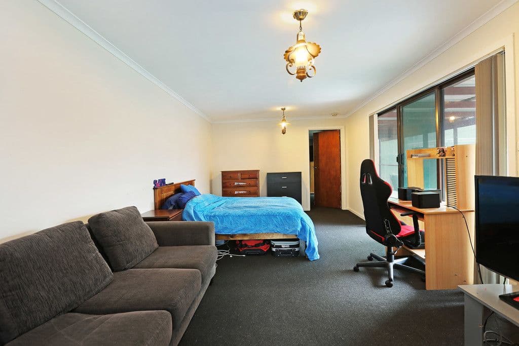 22 Pembroke Street, Corio VIC 3214, Corio - Thumbnail 4
