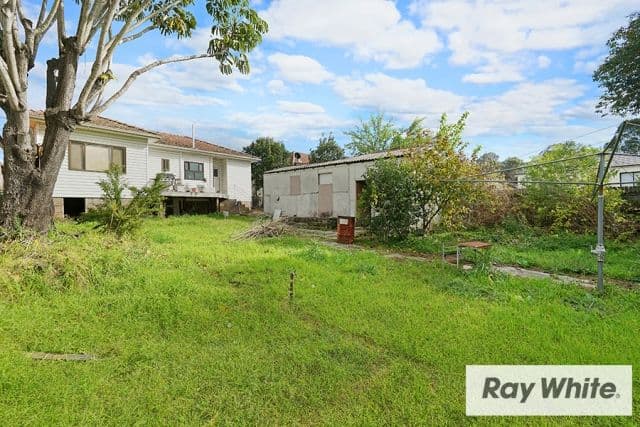 3 Allison Road, Guildford - Thumbnail 2