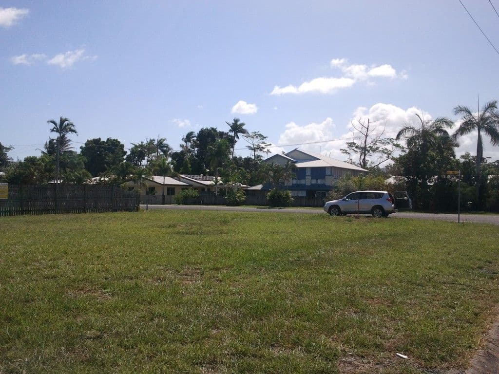 20 Holland Street, WONGALING BEACH QLD 4852, Wongaling Beach - Thumbnail 5