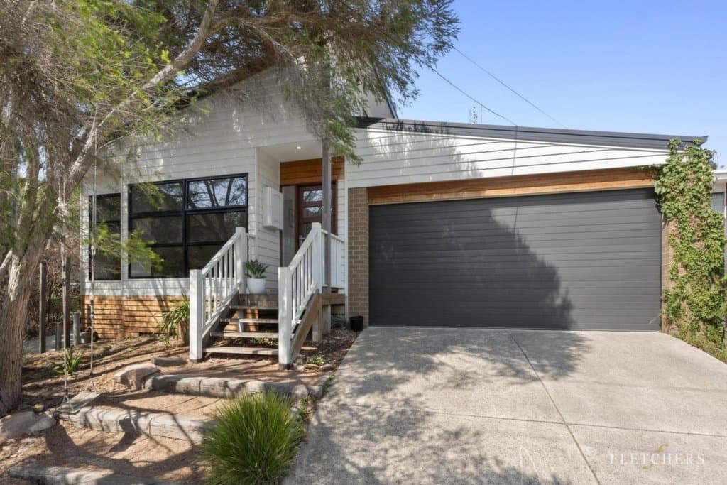 55b Cuthbertson Drive, Traralgon - Image 1