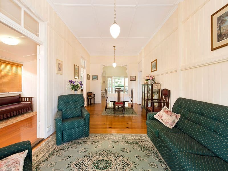 9 Menin Road, CORINDA QLD 4075, Corinda - Thumbnail 4