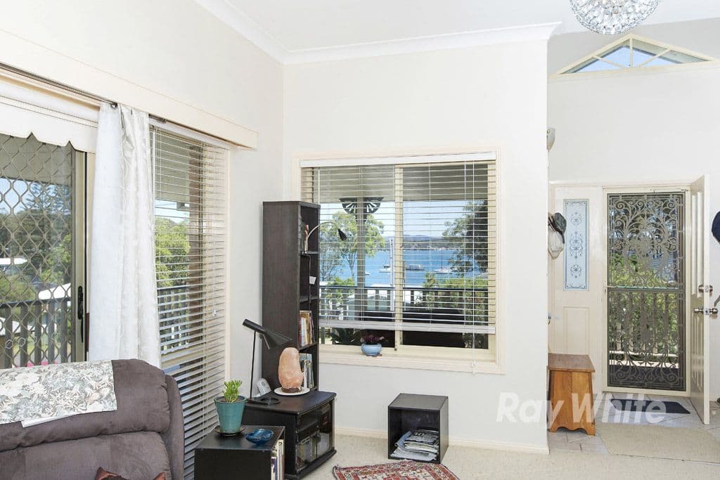98 Watkins Road, Wangi Wangi - Thumbnail 4
