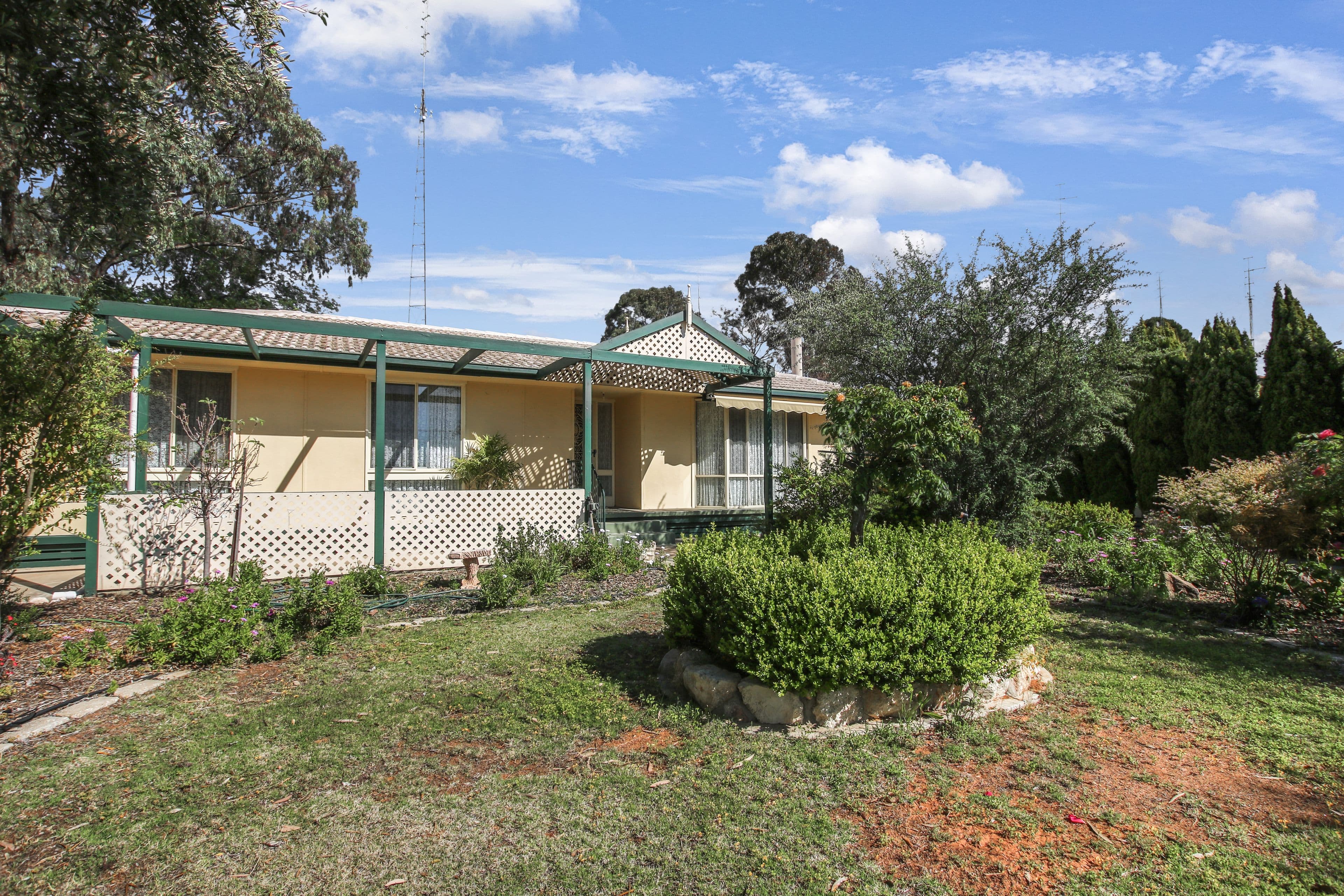 10 Strangman Road, Waikerie SA 5330, Waikerie - Image 1