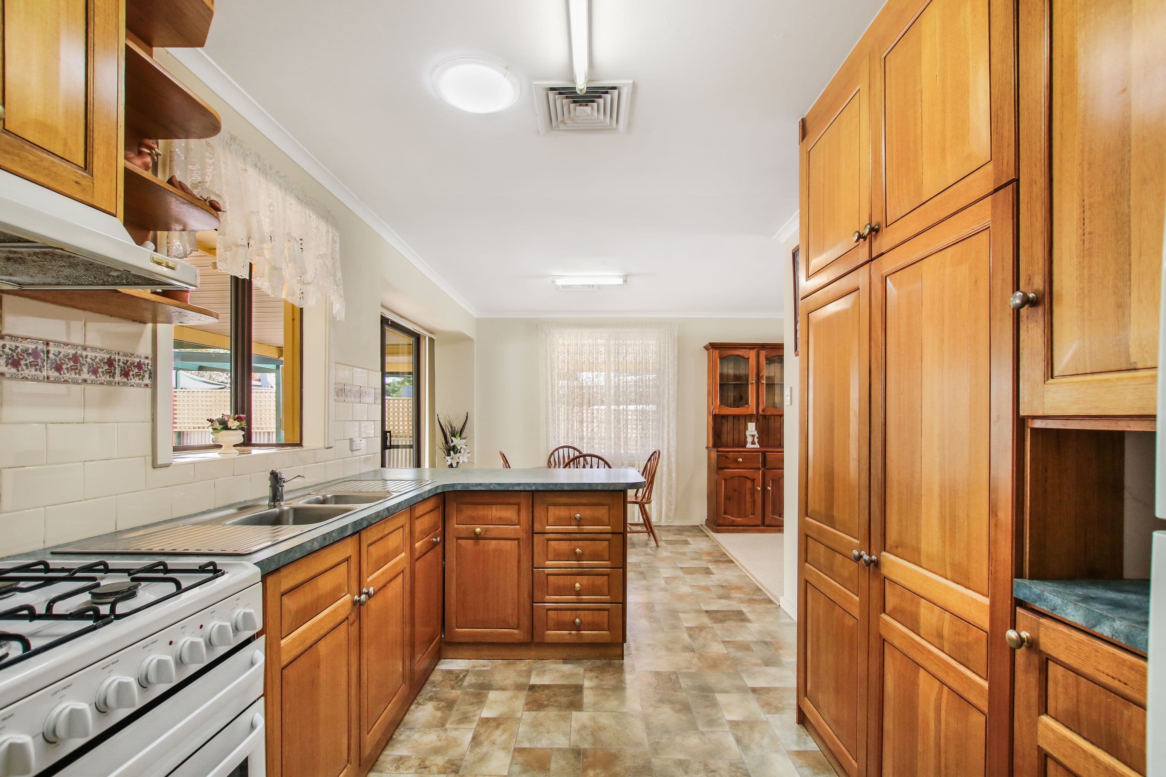10 Strangman Road, Waikerie SA 5330, Waikerie - Thumbnail 6