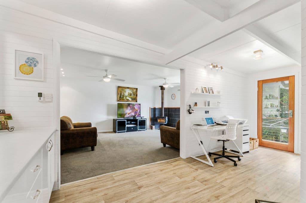 6 Pearce Street, Hill Top - Thumbnail 3