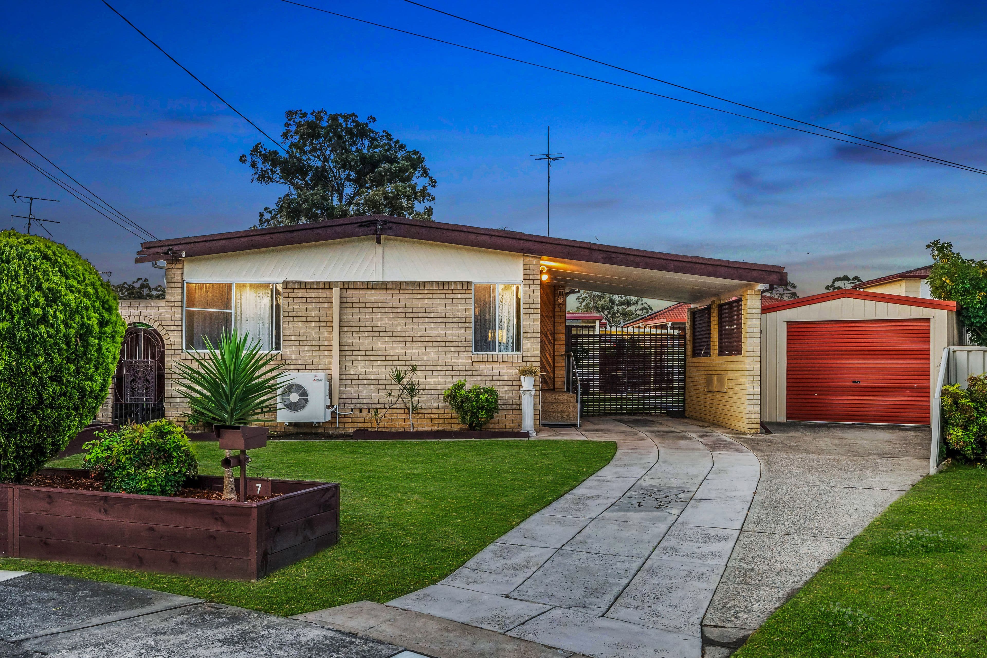7 Barara Place, Fairfield West NSW 2165, Fairfield West - Thumbnail 3