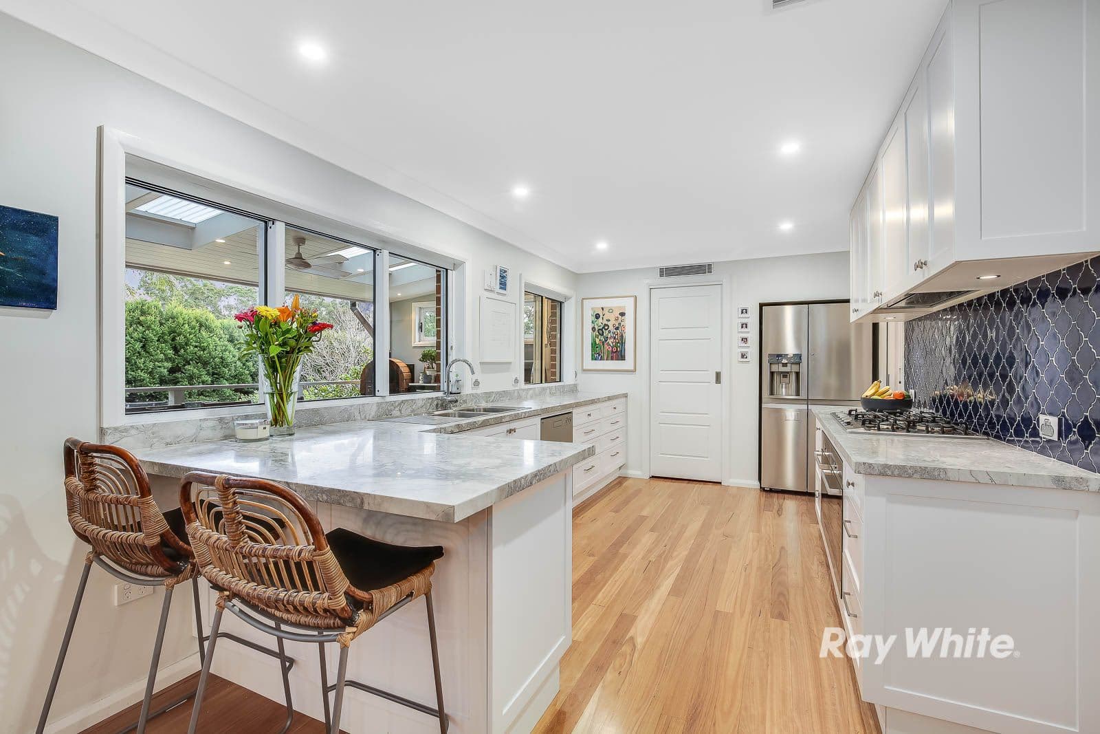 12 Cansdale Place, Castle Hill - Thumbnail 2