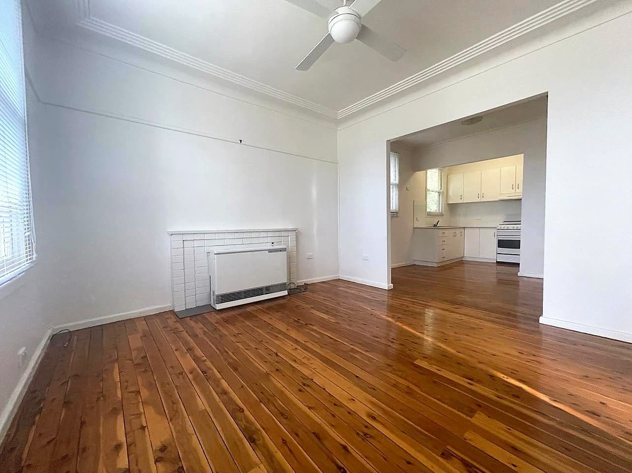 15 Cedar Crescent, Griffith NSW 2680, Griffith - Thumbnail 2