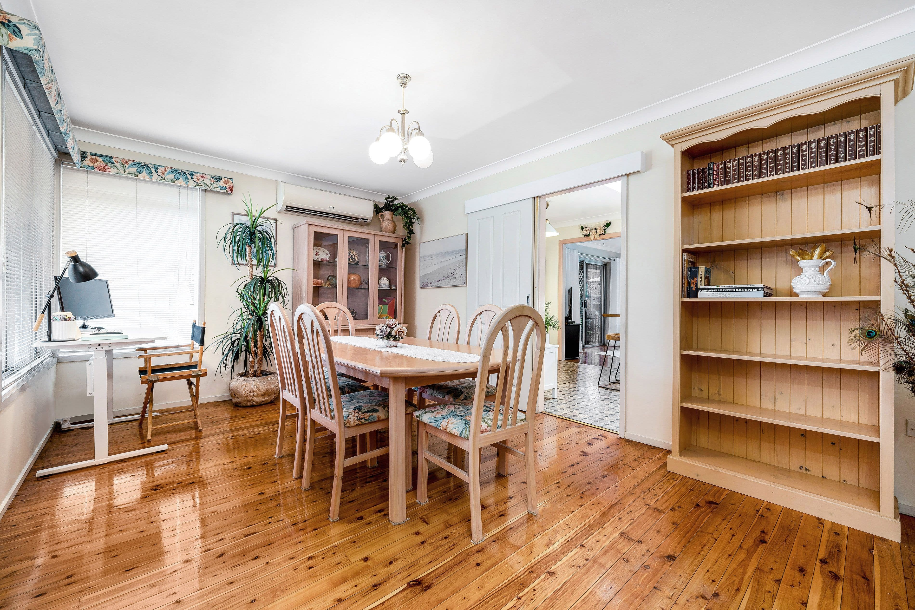 34 Jacaranda Drive, Georges Hall NSW 2198, Georges Hall - Thumbnail 4