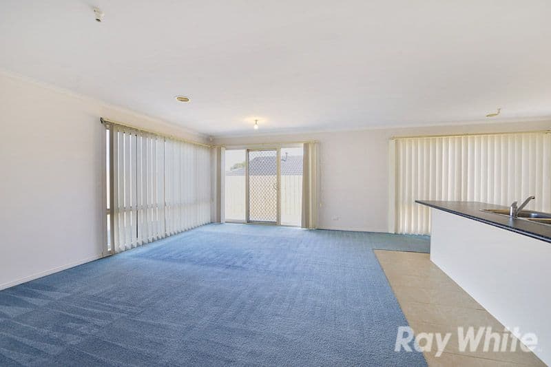88 Earlsfield Drive, Berwick VIC 3806, Berwick - Thumbnail 4