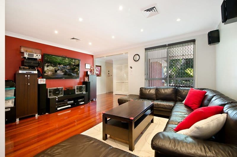 21 Gordon Avenue, CASTLE HILL NSW 2154, Castle Hill - Thumbnail 2