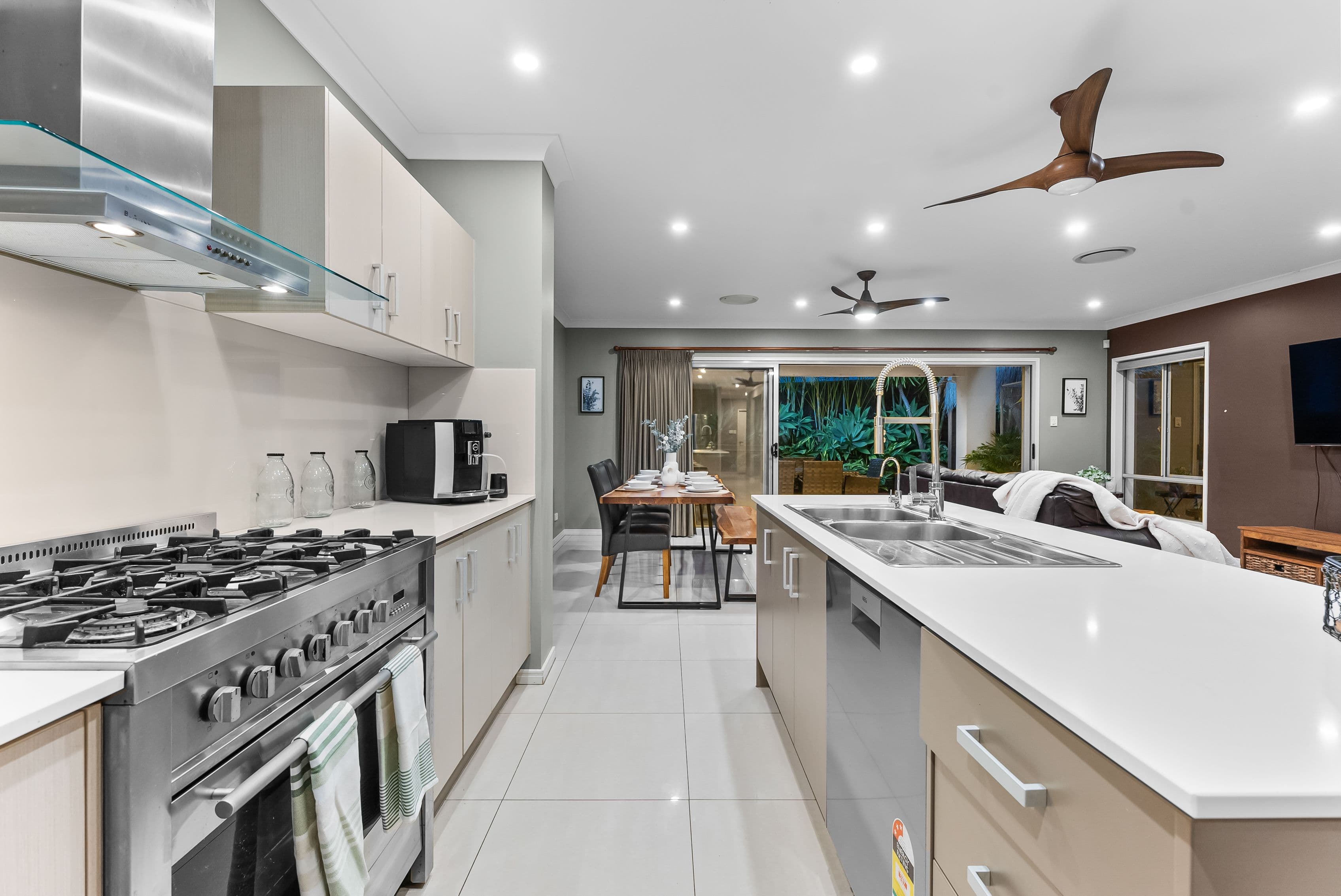 14 Planigale Crescent, North Lakes QLD 4509, North Lakes - Thumbnail 4